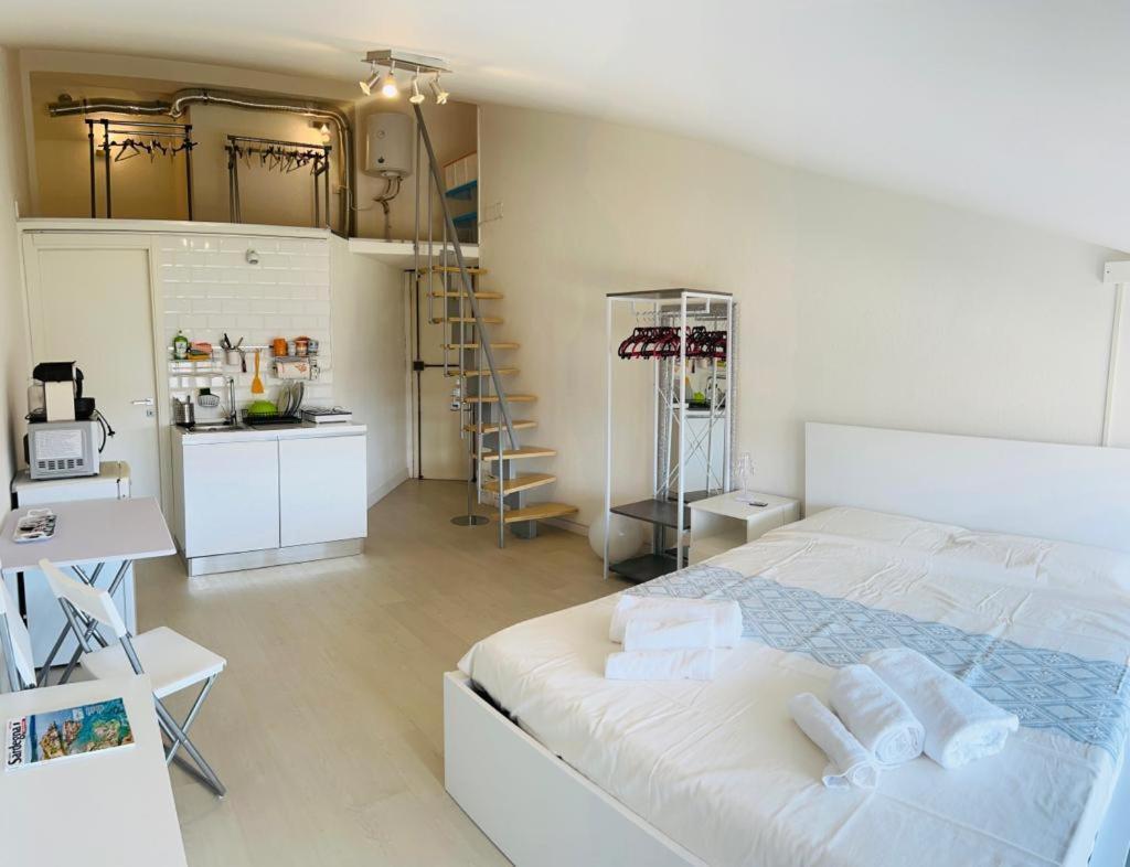 La Casita Apartamento Cagliari Exterior foto